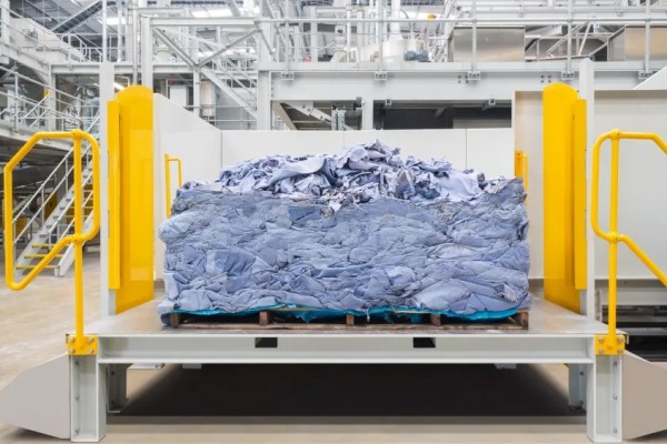 Gen Phoenix&#039;s Sustainable Leather Revolution